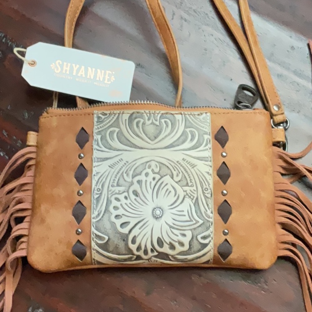 Shyanne purse wristlet